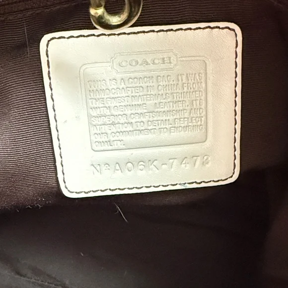 Coach Cream Designer Shoulder Bag - Picture 8 of 9